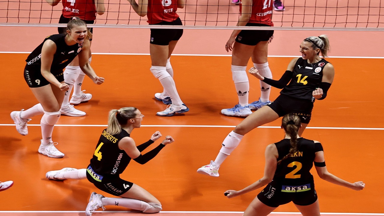 Galatasaray Daikin Set Vermeden Devam Ediyor