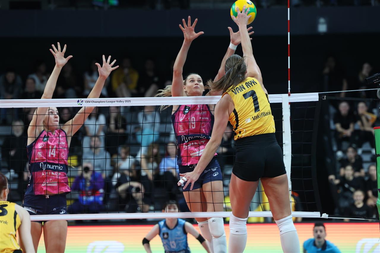 VakıfBank Milano'ya Set Vermedi