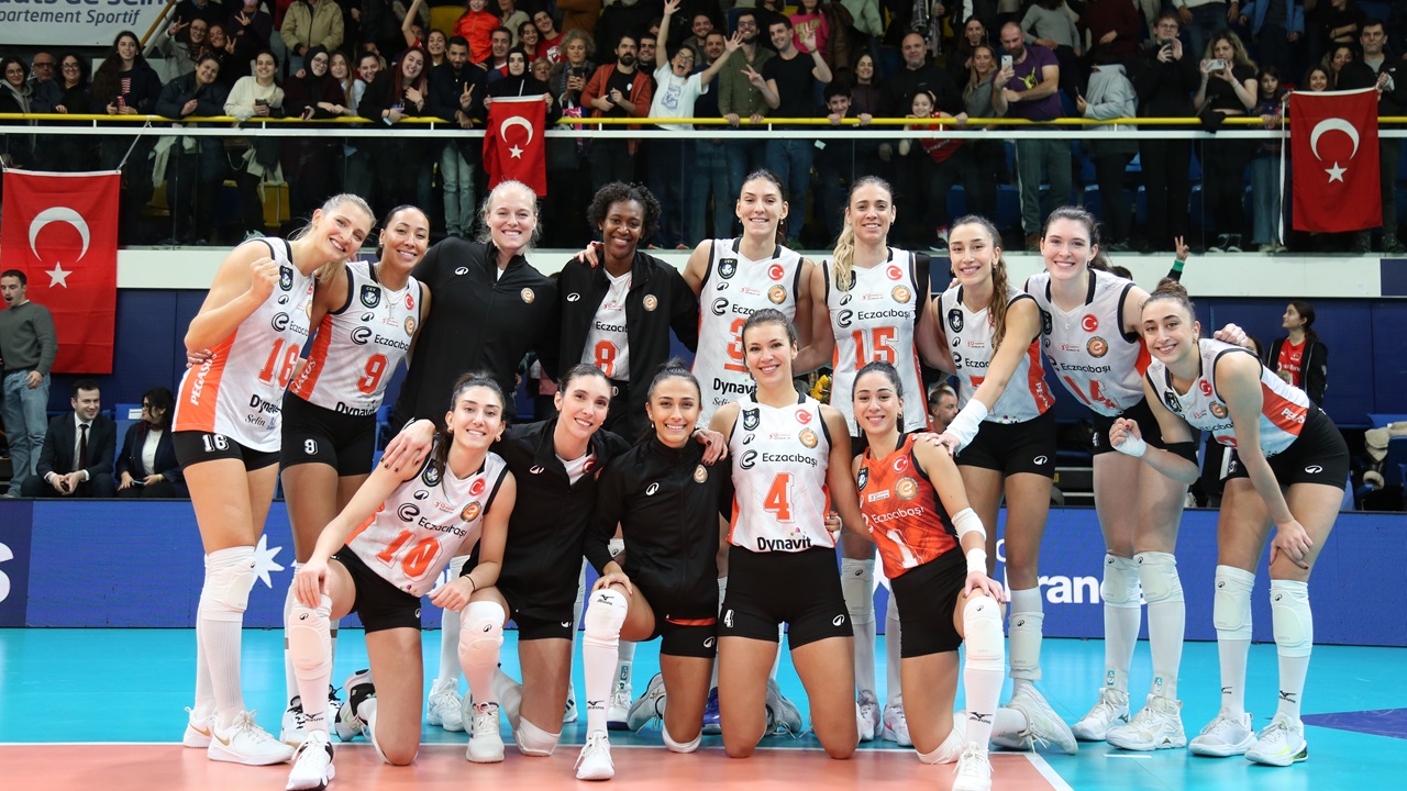 Eczacıbaşı Dynavit Fransa'dan 3 puanla döndü