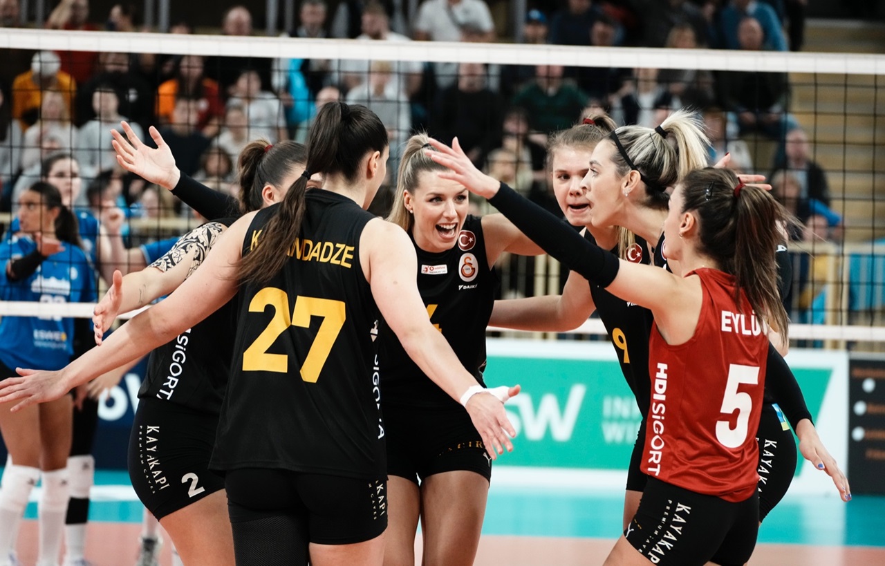 Galatasaray Wiesbaden'i Almanya'da da yendi ve tur atladı