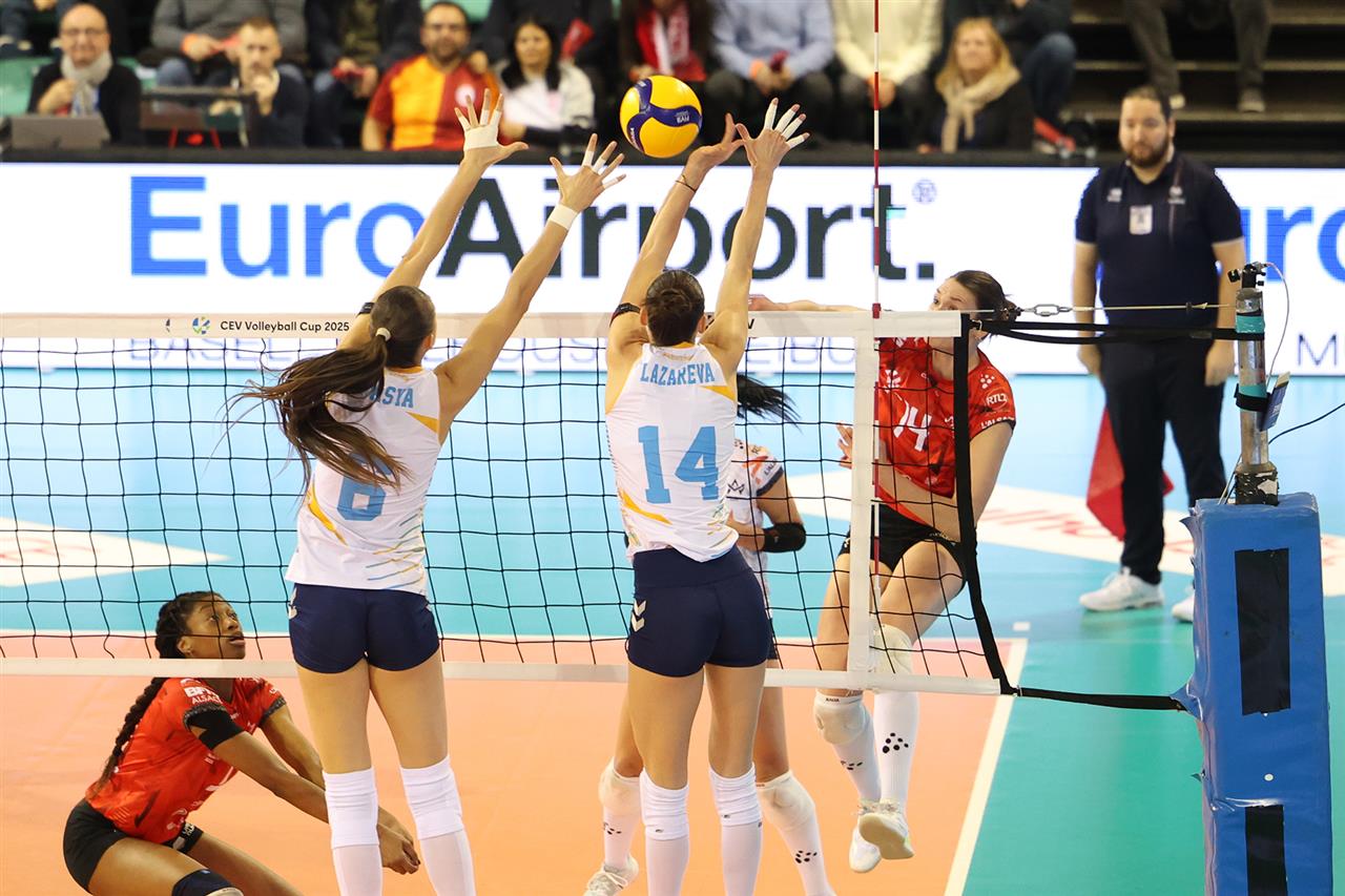 Kadınlar CEV Cup 8'li final etabında tur atlayan 4 takım belli oldu