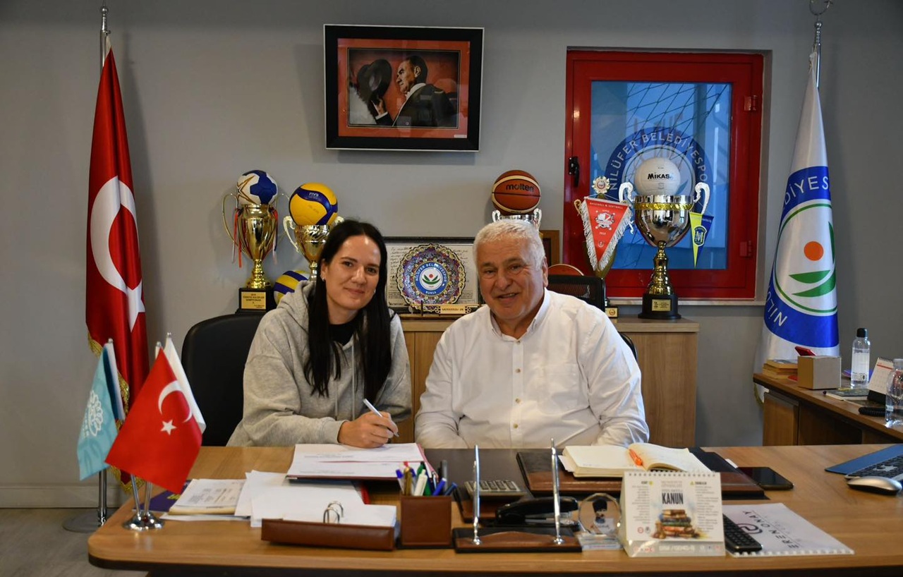 Nilüfer Belediyespor Eker'de İtalyan smaçör takviyesi