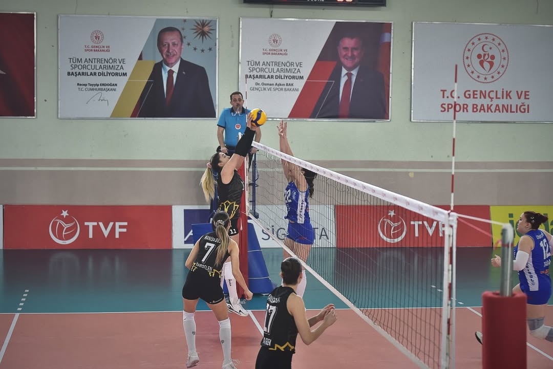 TVF Kadınlar 2.Ligi'nde Yarı Final Etabında İkinci Gün Sona Erdi