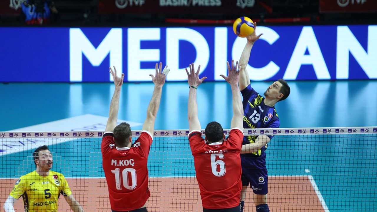 Fenerbahçe 5. sette Spor Toto'yu geçerek yarı finale yükseldi