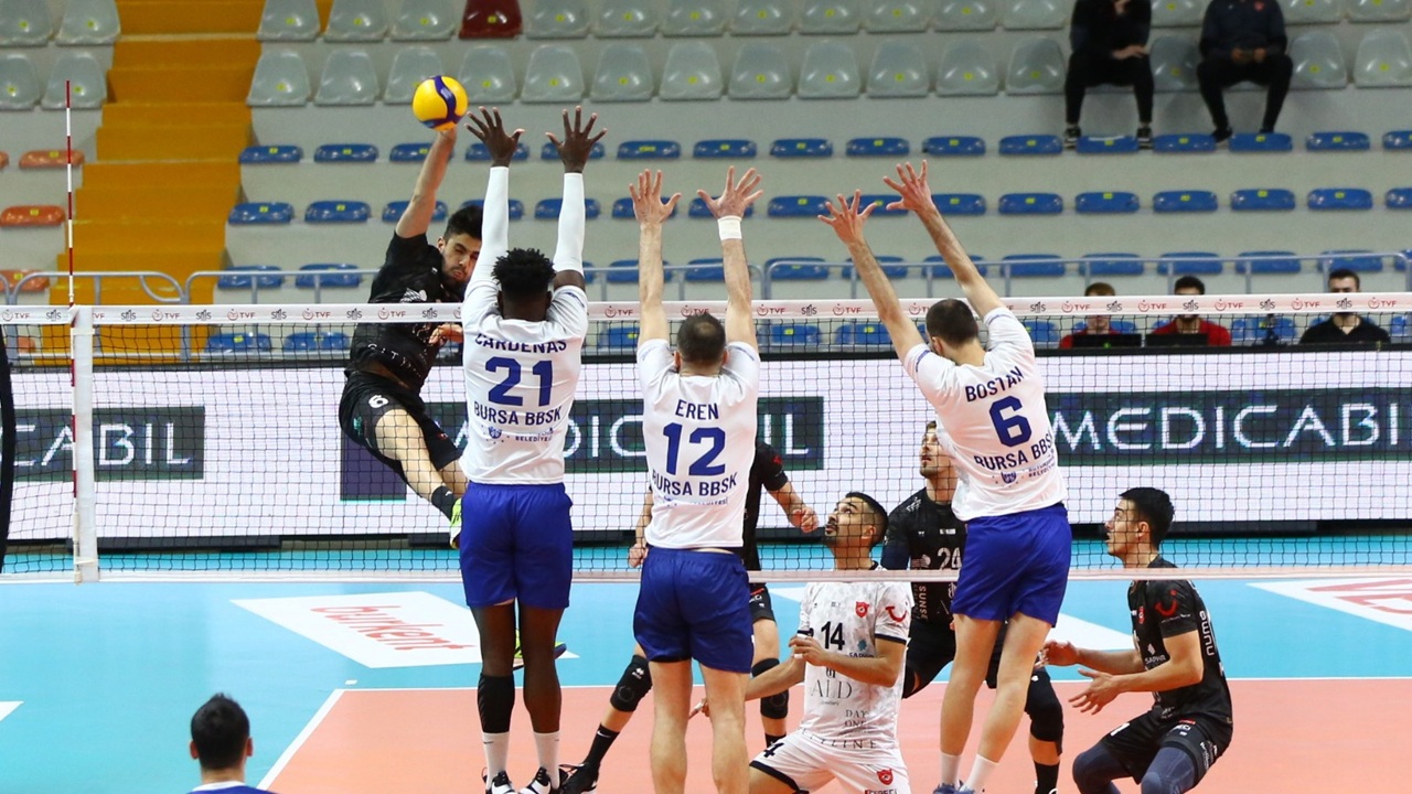 Alanya Belediyespor Bursa'dan 3 puanla döndü