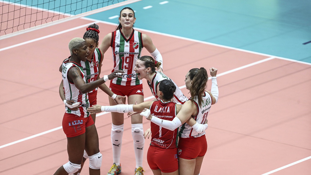 Final Etabının son bileti İnfo Yatırım Karşıyaka'nın