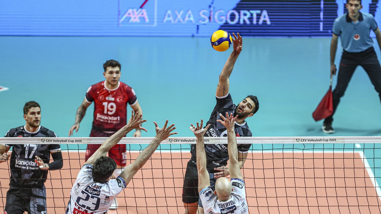 Erkekler CEV Cup'ta Finalin adı Ziraat Bankkart - Asseco Resovia RZESZOW