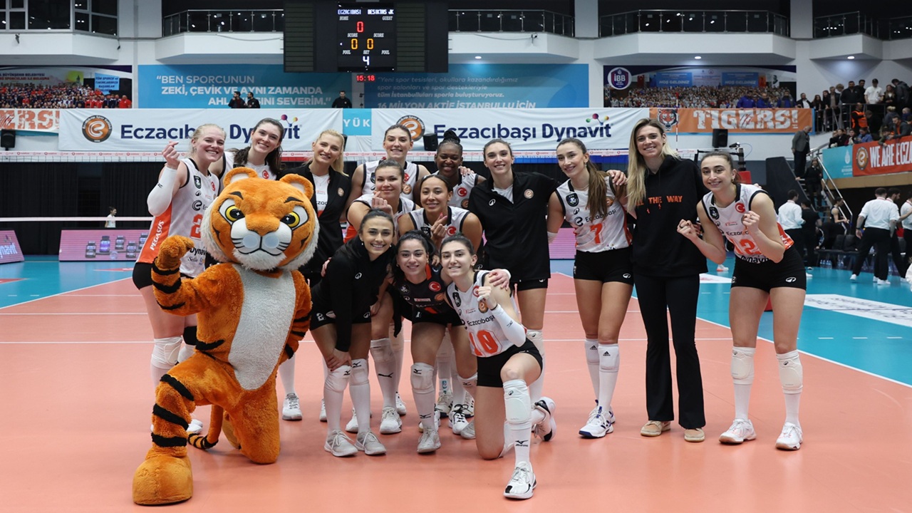 Eczacıbaşı Dynavit ilk set dışında zorlanmadan kazandı