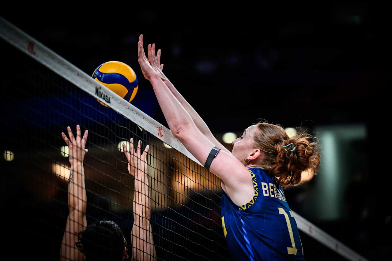 Fenerbahçeli oyuncunun yıldızlaştığı maçta Brezilya Dominik Cumhuriyeti'ne set vermedi
