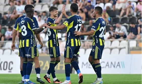 Fenerbahçe Uniao de Leiria’yı 2-0 yenerek ikide iki yaptı