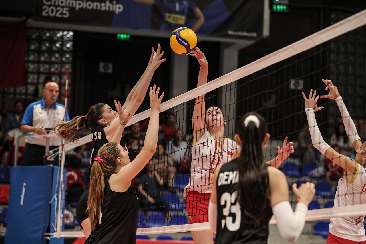 U16 Kız Milli Takımımız Karadağ'a 3-2 Mağlup Oldu