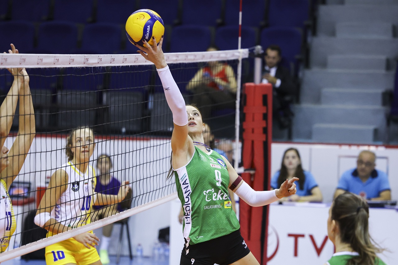 2025 Ahmet Göksu Özel Voleybol Turnuvası'nda 3. Gün Tamamladı