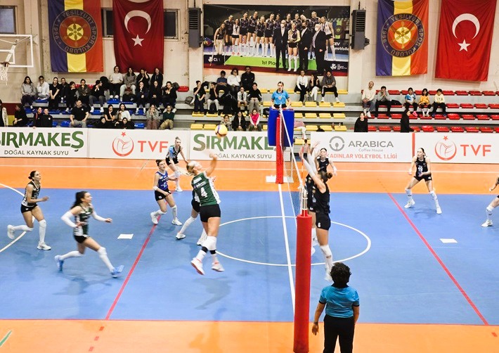 Arabica Coffee House Kadınlar 1. Ligi'nde sekizinci hafta sona erdi