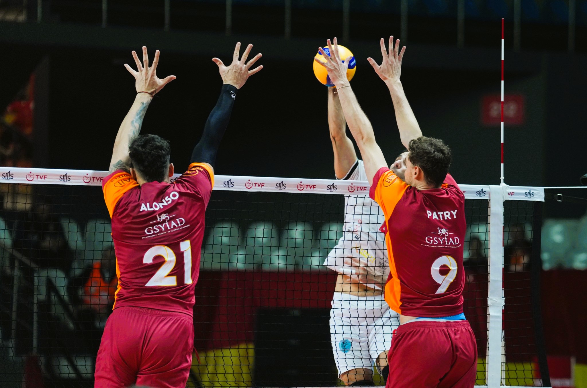 Galatasaray, Gaziantep Gençlik'ten 2 puanı kaptı