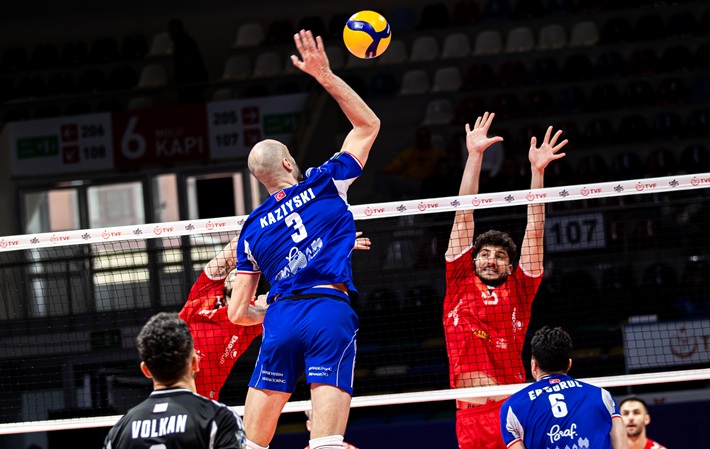 Halkbank evinde Gaziantep Gençlik Spor'a 3-2 kaybetti