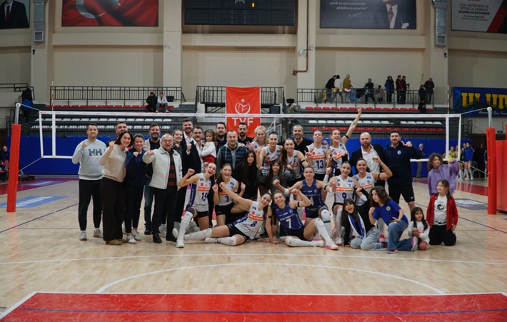 Çanakkale Belediyespor 2025'i Fenerbahçe galibiyeti ve liderlikle tamamladı