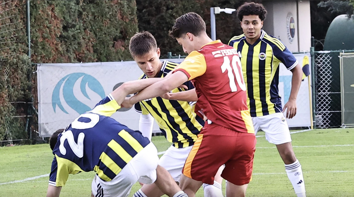 U19 derbisinde Fenerbahçe Galatasaray’ı 2-1 geçti