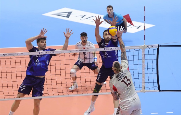 Altekma Altın Set'le Tarih Yazdı Çeyrek Final'e Yükseldi