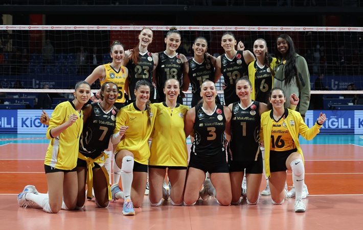 Lider VakıfBank, Galatasaray'a Deplasmanda Set Vermedi