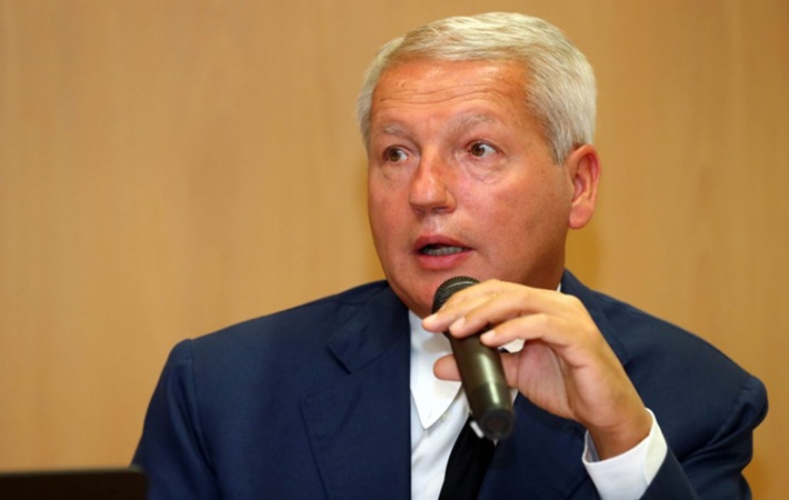 Ne demek istiyorsunuz Bay Fabris - Cosa intende dire, signor Fabris