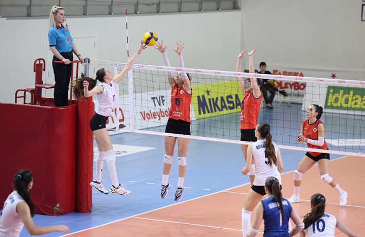 TVF Voleybol Kadınlar 2. Ligi'nde Finalistler Belli Oldu