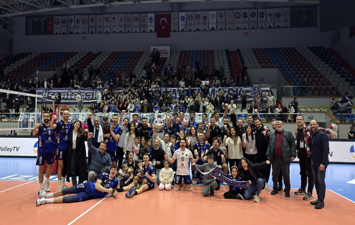 Zalau'yı Altın Set'le Geçen Altekma  Yarı Finalde
