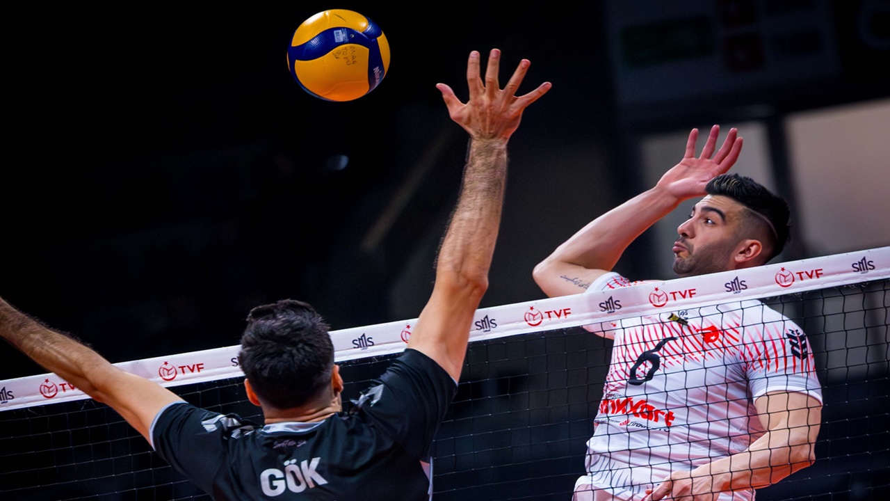 Ziraat Bankkart, Spor Toto'ya set vermedi seride 1-0 öne geçti