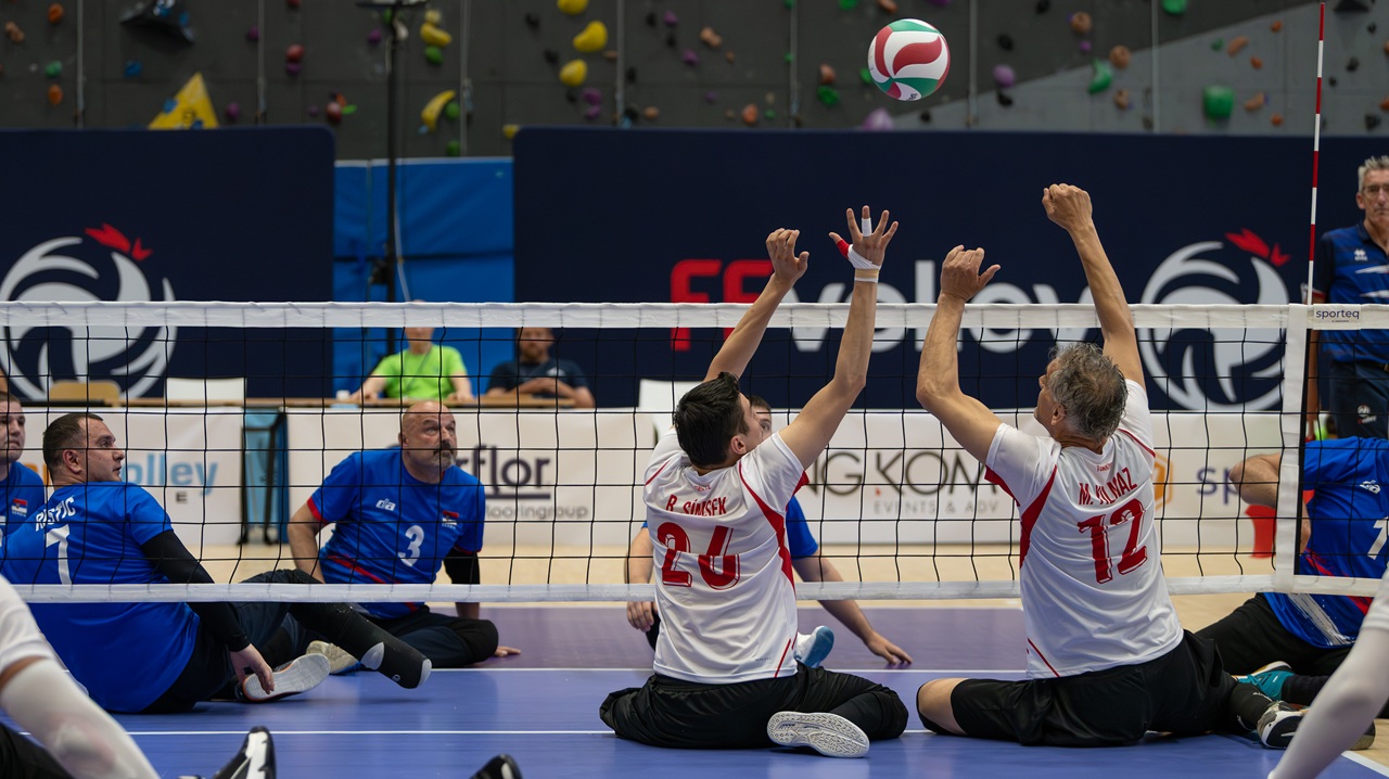 Oturarak Voleybol Milli Takımımız Letonya'yı 3-0 yendi