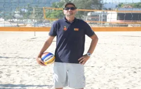 Plaj Voleybolu Gelişme Antrenörü Onur Ergenç Sri Lanka'da eğitim kampı düzenledi