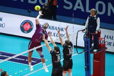 Halbank Zenit deplasmanında