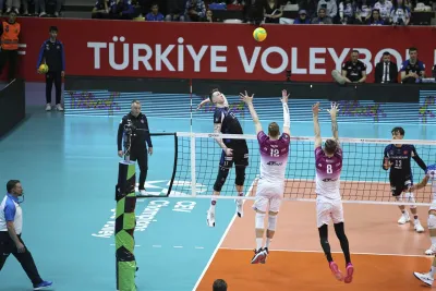 Erkekler Şampiyonlar Ligi çeyrek final ilk maçları tamamlandı