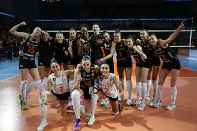 Finalin adı 5. sette belli oldu