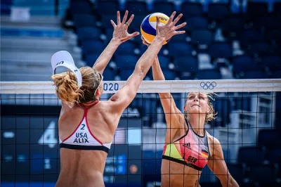 Tokyo’da Plajda Yarı Finalistler Belli Oldu