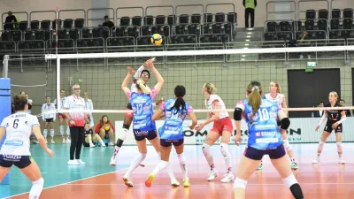 Kadınlar CEV Cup 8'li final etabı ilk maçları başladı