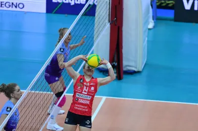 Kadınlar Şampiyonlar Ligi'nde Dörtlü Final şekilleniyor