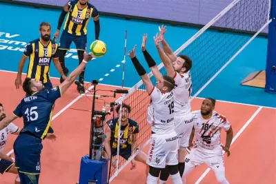 Fenerbahçe, Fransa deplasmanında 2-1 geriye düştüğü maçta galip gelmeyi başardı