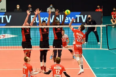 Ziraat Bankkart 3-2 kaybetti, umutlarını Moskova'ya taşıdı