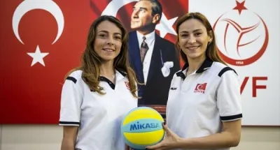 Yazın kum, kışın kar üstünde oynuyorlar