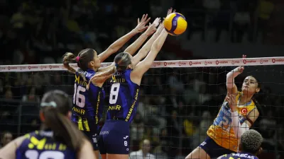 Fenerbahçe Kuzeyboru'yu set vermeden yendi