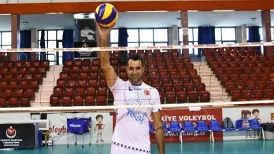 Halkbank ile İbrahim Emet'in yolları ayrıldı