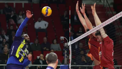 Fenerbahçe seriyi uzatmak, Galatasaray ise Finale kalmak istiyor