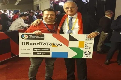 Tunç Afşar: Bizleri onurlandıran Mehmet Akif Üstündağ’a teşekkür ederiz