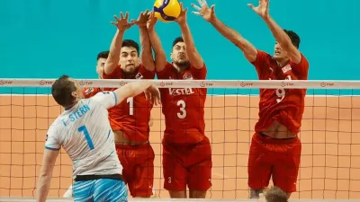 Filenin Efeleri Slovenya'yı yenerken göz doldurdu