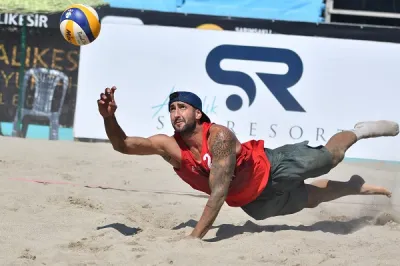 Plaj Voleybolunda Millilerimiz son 12 takım arasına kaldı