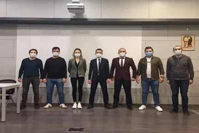 Bursa VHGD'de bayrağı gençler aldı