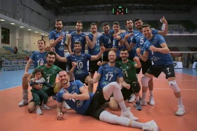 Bursa BŞ Belediyespor, Galatasaray'a set vermedi