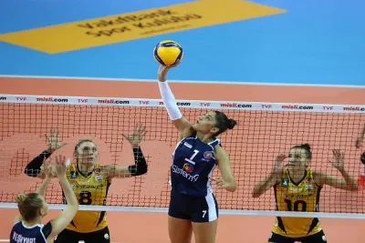 VakıfBank set vermedi