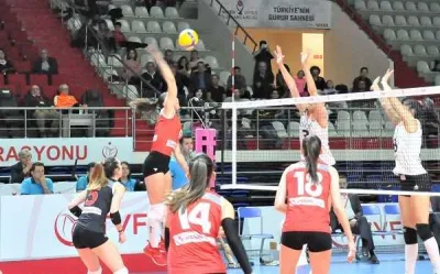 Eczacıbaşı VitrA'dan 10. galibiyet