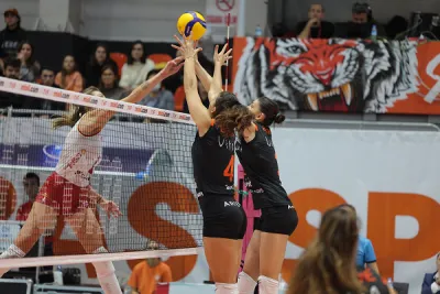 Eczacıbaşı Dynavit seriyi 7 maça çıkarttı