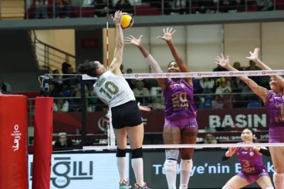 VakıfBank'ın 15. galibiyeti Galatasaray Daikin'den